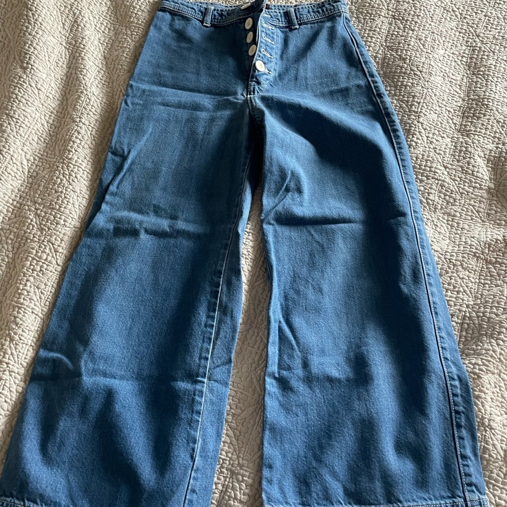BDG urban outfitters blue wide leg jeans size 26